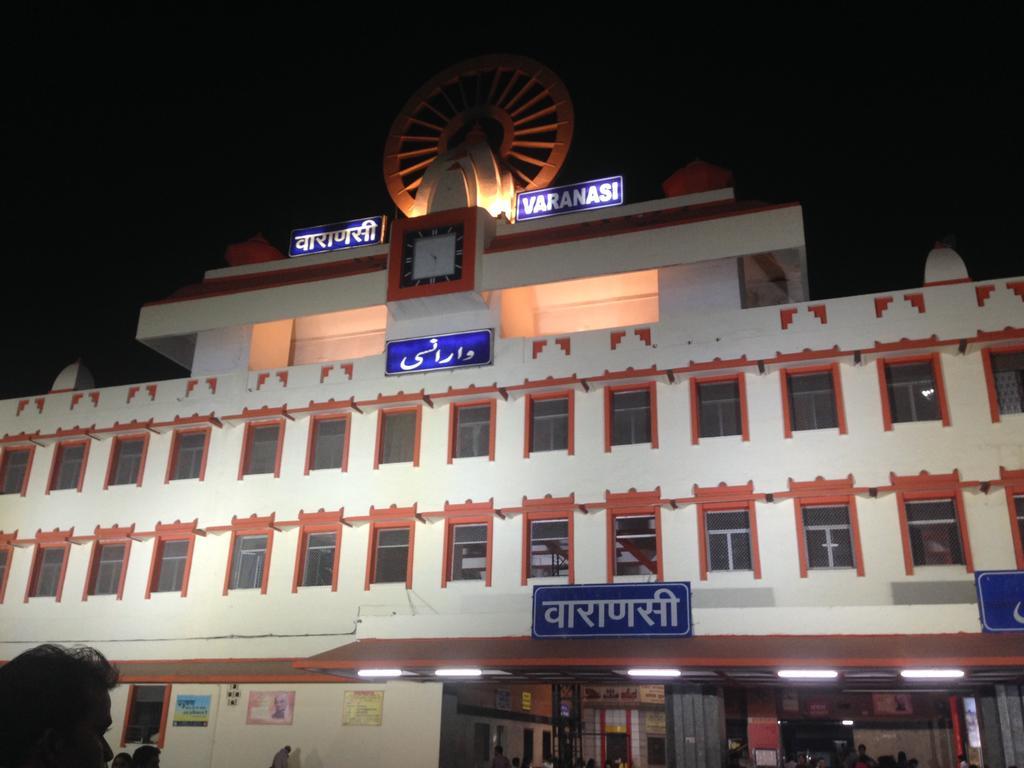 瓦拉纳西 天堂旅馆 酒店 外观 照片